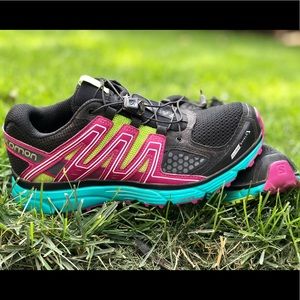 Salomon Running Shoe